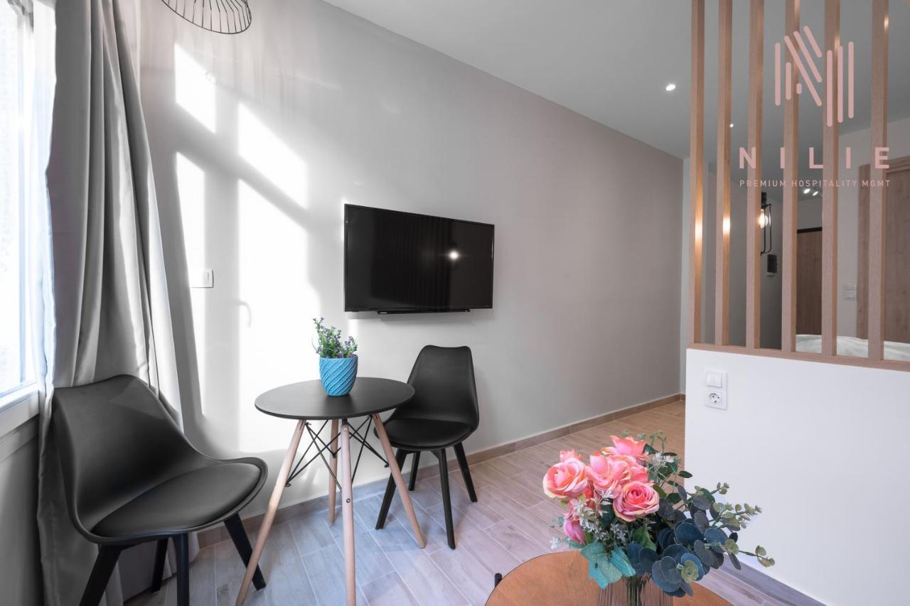 V1 Boutique Rooms, Nilie Hospitality Mgmt 塞萨洛尼基 外观 照片